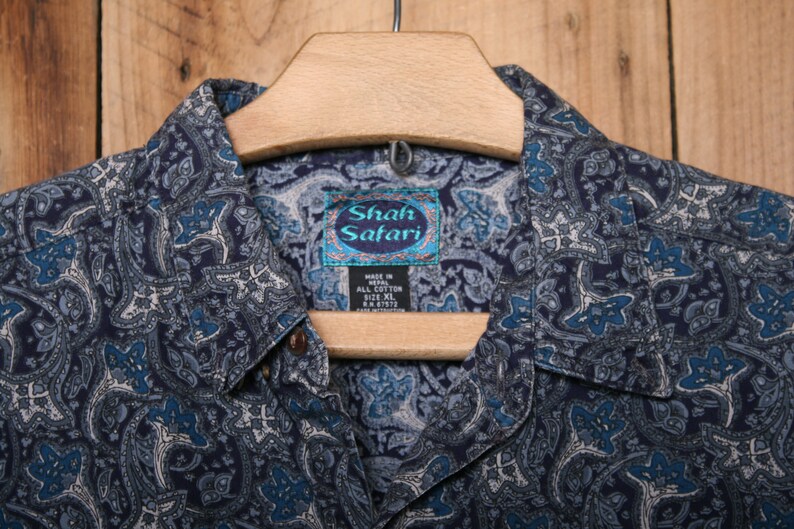 Sz Vintage SHAH SAFARI Blue Paisley 100/% Cotton Button Front Shirt Made in Nepal L