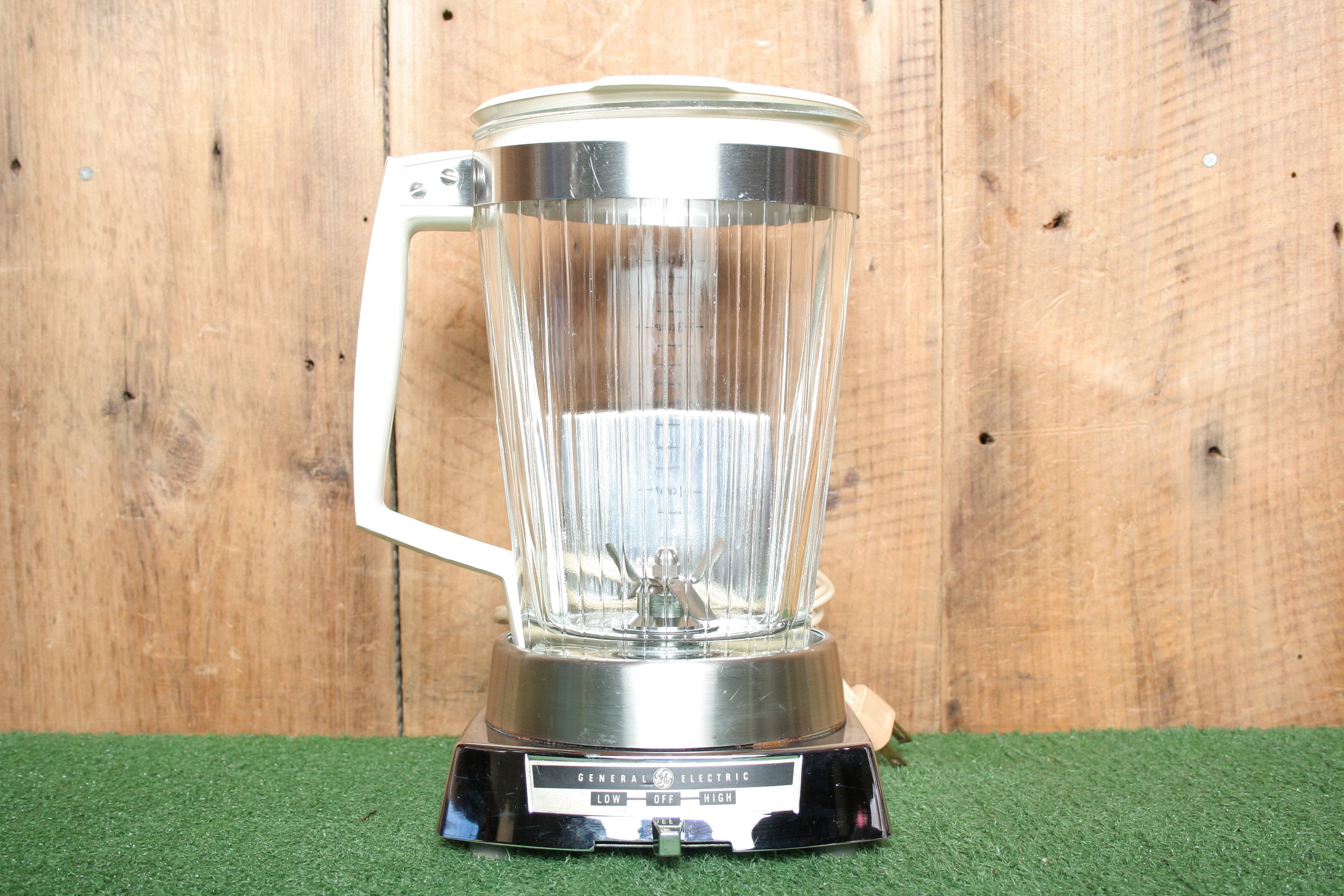 General Electric Food Processor Blender Multi Speed, Vintage 