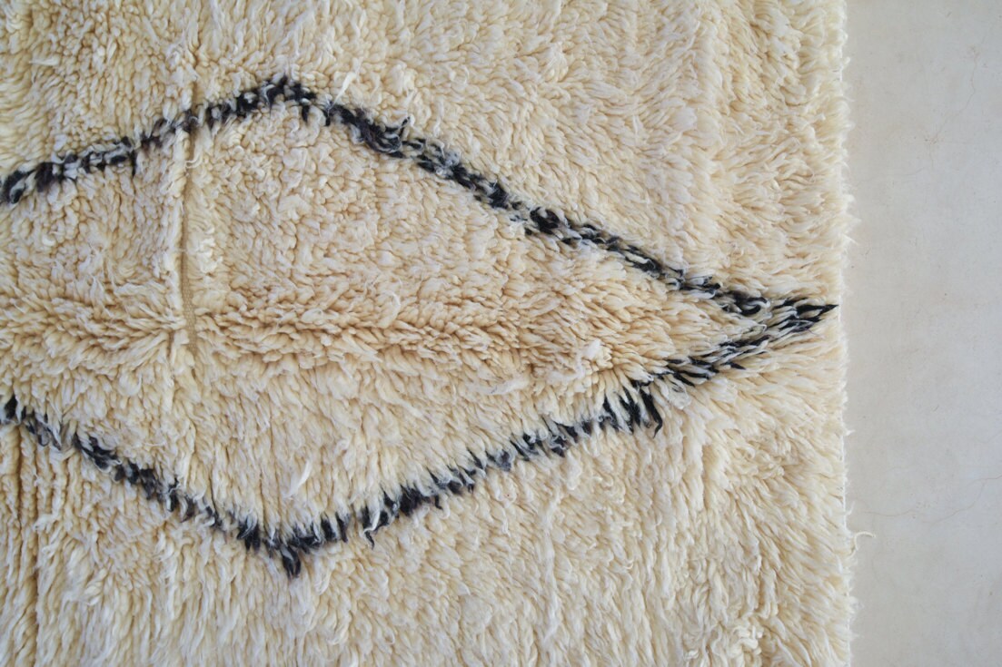 BENI OURAIN. Vintage Moroccan Rug. Wool Beni Ourain Carpet. Etsy