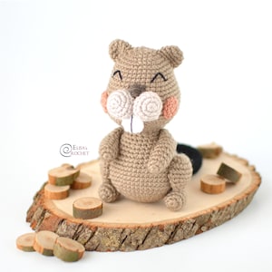 CROCHET PATTERN - WOODY the Beaver Amigurumi / Stuffed Doll / Easy Instructions / Animals / Handmade / Woodland- pdf only