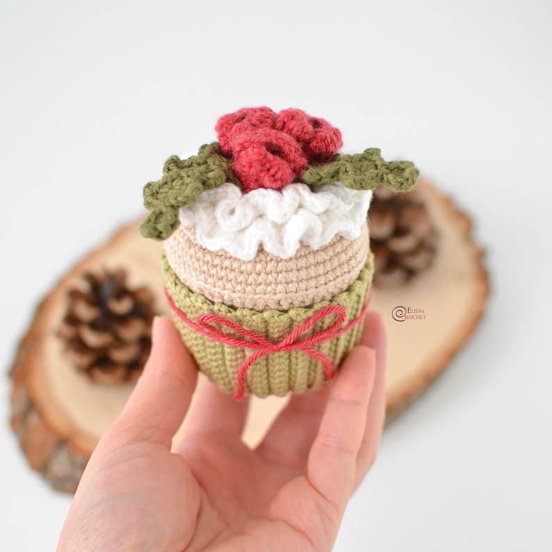 CROCHET PATTERN Christmas CUPCAKE / Amigurumi / Stuffed Toy / Easy Instructions / Handmade / Decor / Christmas / Food / Treat pdf only image 1