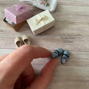 1:12 miniature shoes for Heidi Ott, Phicen TBLeague, also for 1/6 Blythe, Momoko, Figma dolls. Miniature denim slippers. MADE TO ORDER
