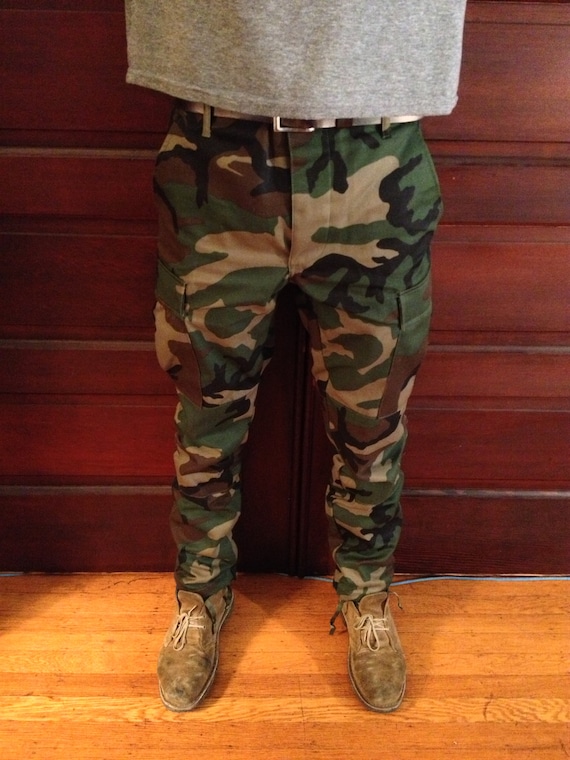 tapered camo cargo pants