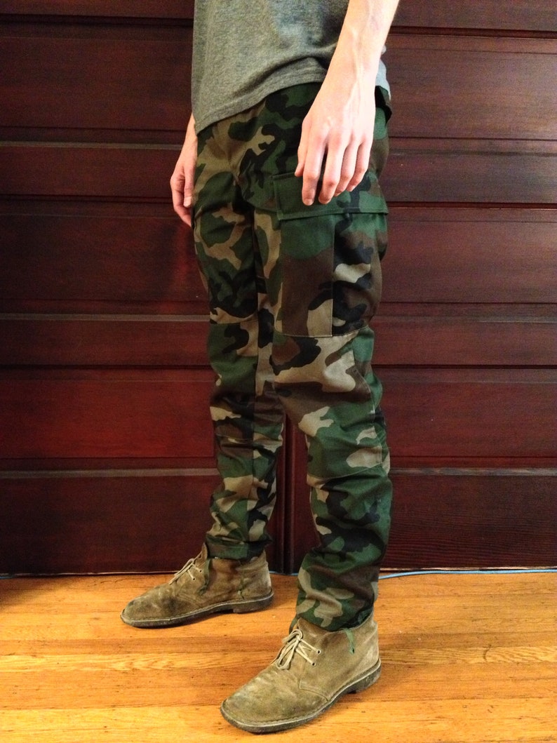 men's tapered camo training pants