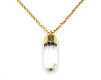 Quartz Point Necklace // Gold & Quartz Necklace // Crystal Healing Necklace // Crystal Point Neclace // Gold Quartz Necklace