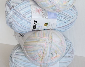 Bernat Bundle up Yarn, Color Lavender, 478 Yards, Big Bundle