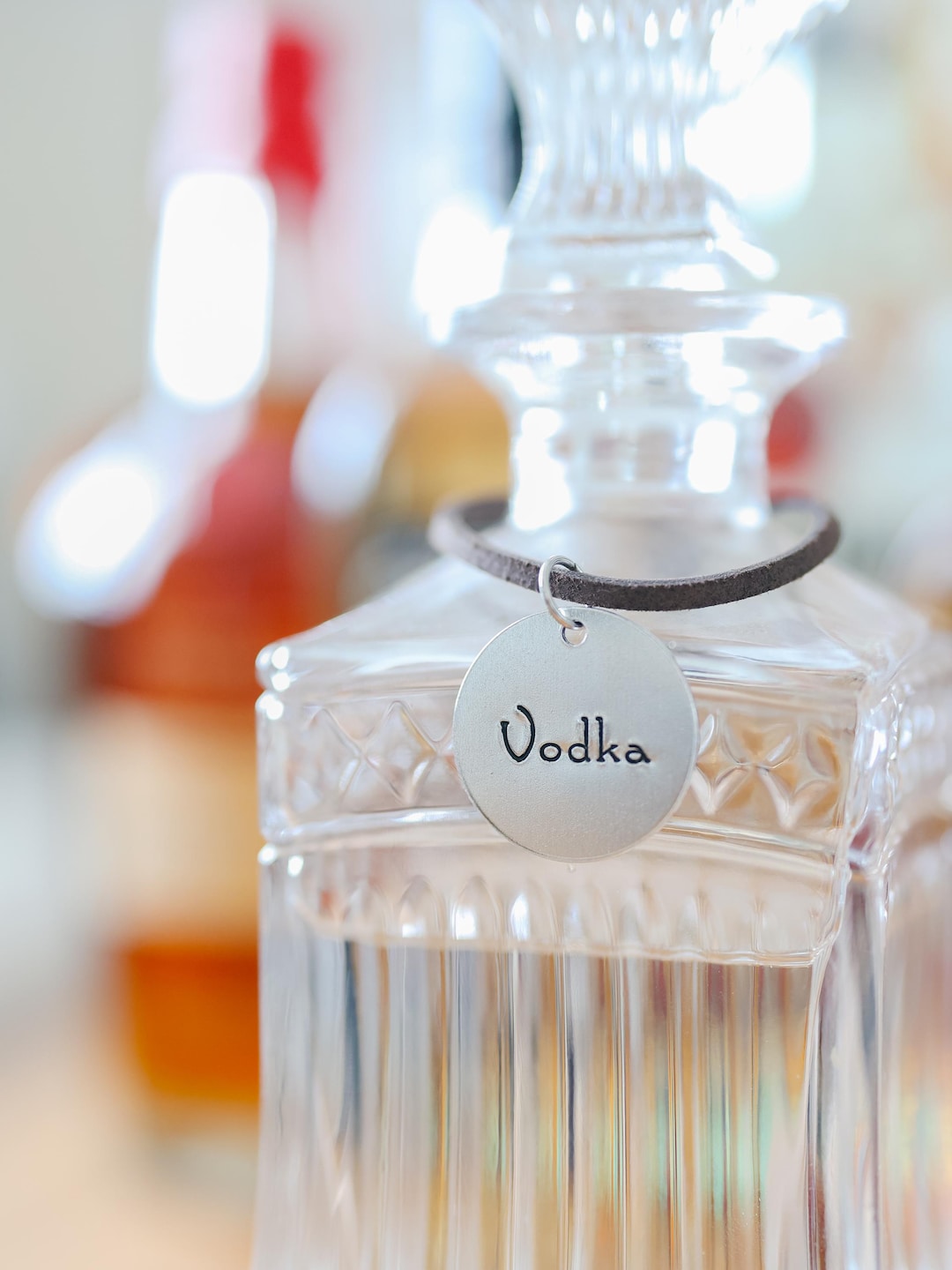 Individual Liquor Decanter Tags | Hand-stamped Aluminum Silver Color Round  Labels | Whiskey, Bourbon, Scotch, Tequila, Vodka, Rum, Gin - Etsy Israel, image size:1080x1440