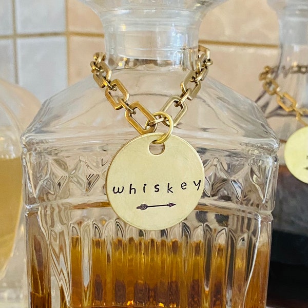 Etiquetas personalizadas para decantadores de licores / ¡Etiquete toda su barra! Alcohol y mezcladores / Cocina de espíritus de latón personalizados estampados a mano / Regalo de boda de fiesta