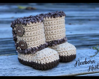 Crochet Baby Booties Pattern - Boys or Girls Wrap Around Booties/ Pattern number 038. Instant PDF Download - Includes 3 sizes up to 1 year.