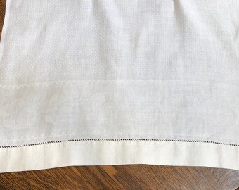 Vintage Linens, Pair Of Embossed Damask Hemstitched Towels, Hostess Gift, Cottage Style, French Country, Farmhouse Decor, Shabby Chic, Gift