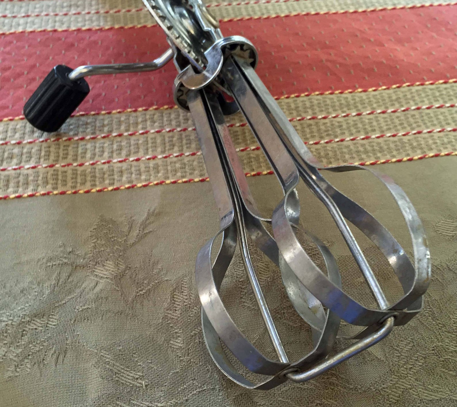 Vintage Hand Crank Beater Hand Mixer Egg Beater Androck C Etsy