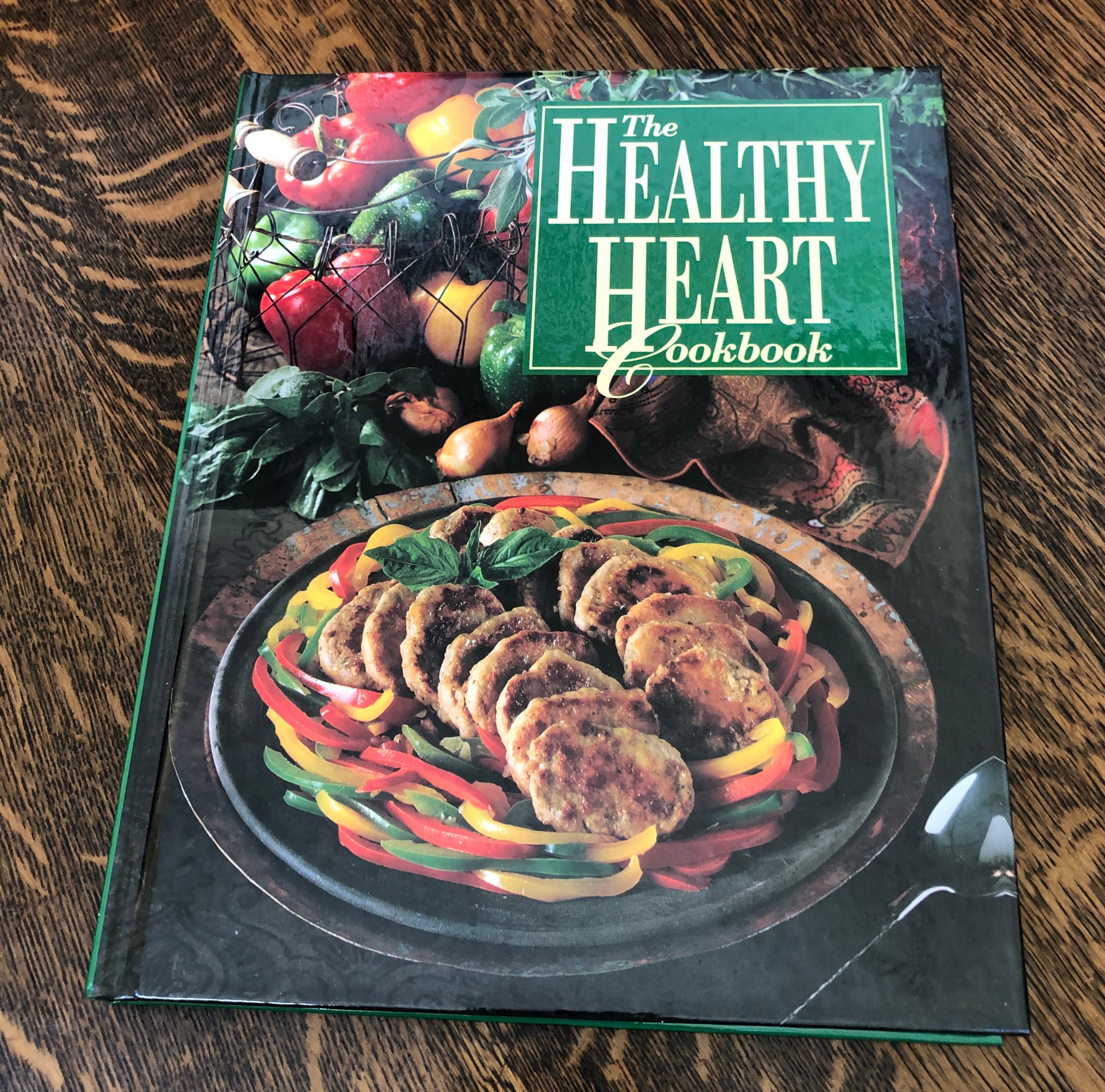 The Healthy Heart Cookbook, Oxmoor House, Vintage Cook Book, Vintage Kitchen, Making Family Recipes Heart Healthy, Heart Healthy Lifestyle