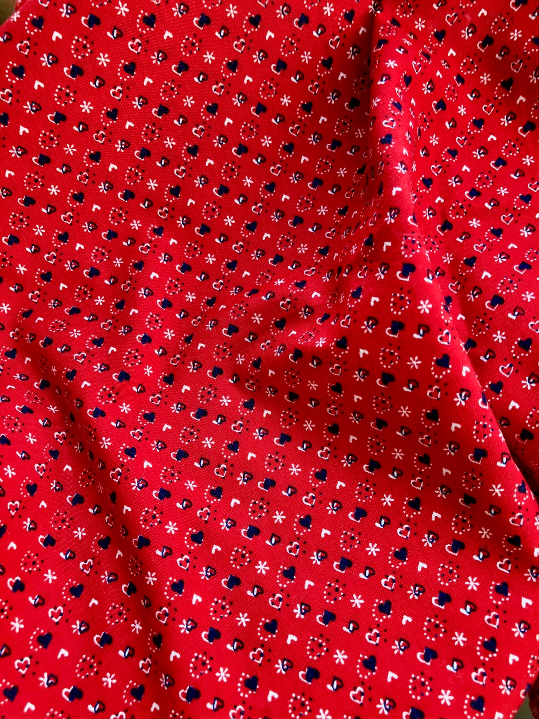 Vintage Fabric, Red Print, Hearts, Cotton Fabric, Wamsutta, Quilt