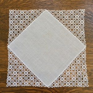 Vintage Lacey Hankie, Lace Trim On Four Corners, Handkerchief, Vintage Linens, Wedding Hankie, Vintage Gift, Gift For Mom, For Grandmother