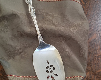 Vintage Silver Reticulated Server, Pie Server, Wm Rogers, Royal Ballard, Tea Party, Hostess Gift, Vintage Gift, Garden Party, Vintage Silver