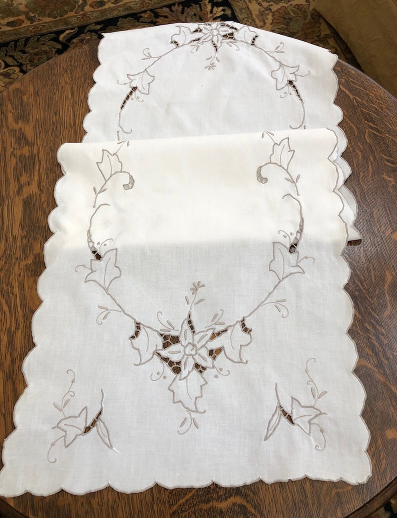 Vintage Linens Table Runner Embroidery and Openwork Design Etsy