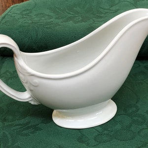Antique English White Ironstone Gravy Pitcher, Sauce Pitcher, Gravy Boat, England, Antique Collectible, Farmhouse Decor, Cottage Style, Gift