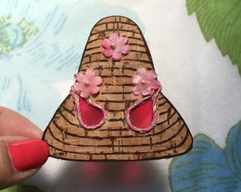 Al sol de corcho con flores rosas