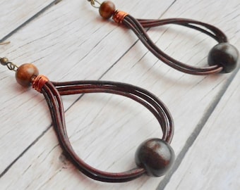 Handmade Brown Leather Earrings – Wooden Beads – Boho Drop Earrings – Unique Natural Earrings for Women