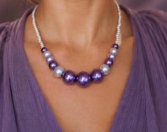 Handmade Purple Beaded Necklace – Lilac and White Acrylic Beads – Elegant Statement Necklace for Women