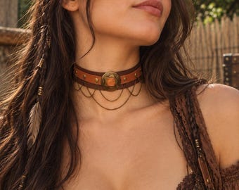 Handmade Brown Leather Steampunk Choker Necklace with Antique Brass Chains – Victorian Gothic Statement Jewelry