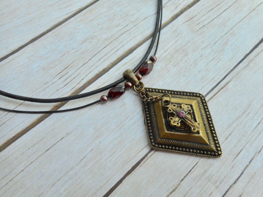 Gothic Oorringen Met Hanger Van Ketting En Steek main image 0