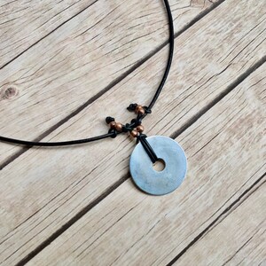 ★MEENDERI★(HANDMADE) KERNEL KNIT NECKLACE - BROWN★正規品 Metal Industrial Disc Pendant Leather Necklace for Men and