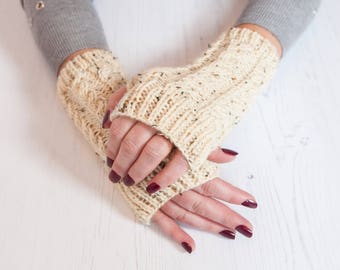 Oatmeal fingerless gloves - Wrist warmers - Fingerless mittens - Knitted gloves - Hand warmers - Texting gloves - Gloves, Mittens
