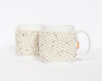 2 Knitted mug cosies, cup cosy, mug cosy, coffee cosy in oatmeal. Coffee mug cosy / coffee sleeve as a coffee gift!