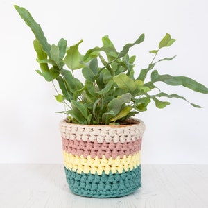 Medium plant pot cover - multicoloured. Made from recycled cotton. Perfect present for a plant lover!