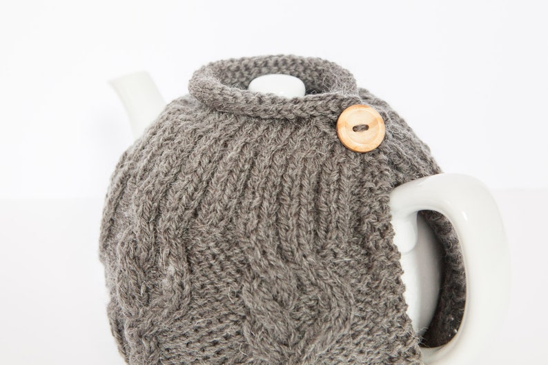Grey hand knit tea cosy Teapot cosy Wool tea cosy Teapot cover & warmer Vintage tea cosy Retro tea cosy Tea lover's gift image 3