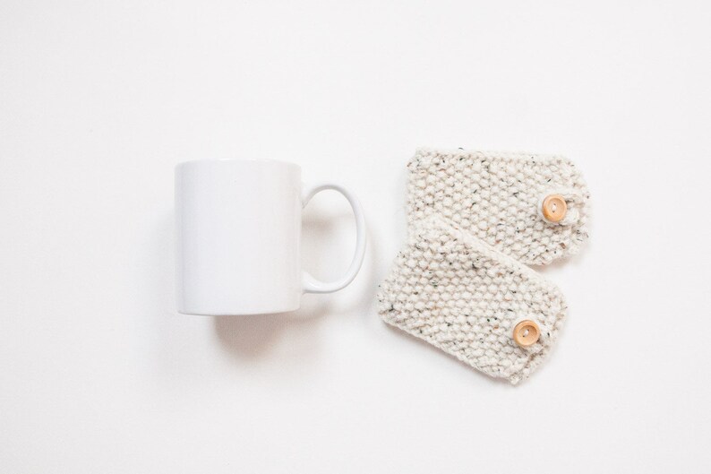 2 Knitted mug cosies, cup cosy, mug cosy, coffee cosy in oatmeal. Coffee mug cosy / coffee sleeve as a coffee gift image 2