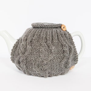 Grey hand knit tea cosy - Teapot cosy - Wool tea cosy - Teapot cover & warmer - Vintage tea cosy - Retro tea cosy - Tea lover&#39;s gift