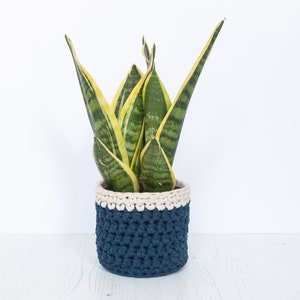 Small plant pot cover in navy blue & cream. Made from recycled cotton. Perfect present for a plant lover!