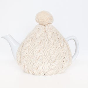 Cream hand knit tea cosy Pom pom tea cosy Wool tea cosy Teapot cover & warmer Vintage tea cosy Knitted teapot cosy Pompom image 2