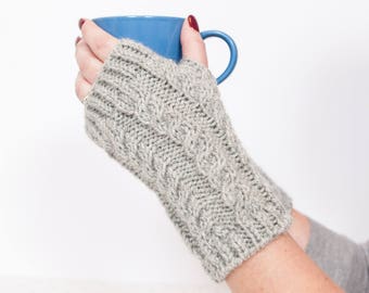 Grey fingerless gloves - Wrist warmers - Fingerless mittens - Knitted gloves - Hand warmers - Texting gloves - Gloves, Mittens - Grey gloves