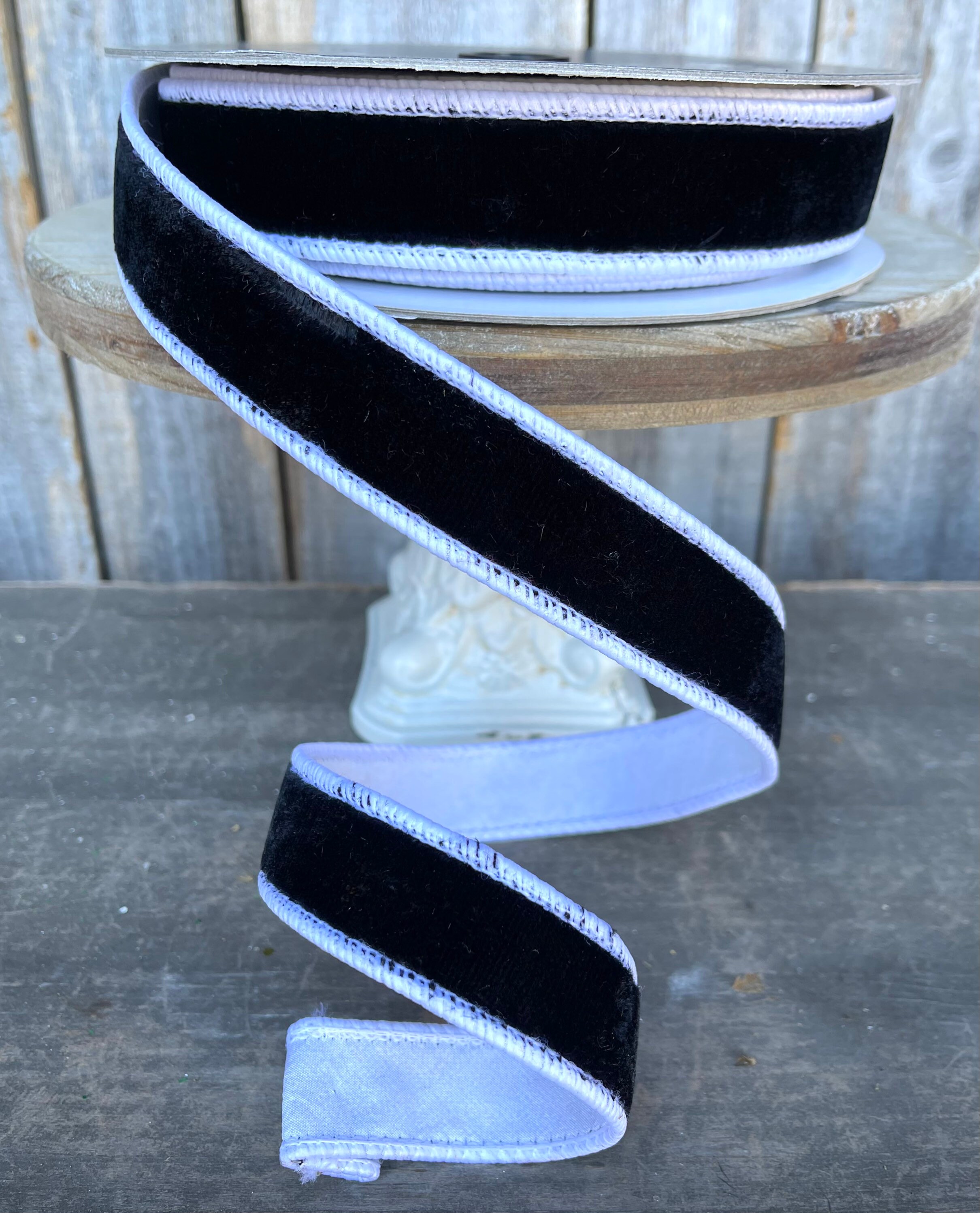 1 Inch Black Velvet Ribbon, 10 Yards, Designer Ribbon, Black Velvet Ribbon,  Velvet Wired Ribbon, Christmas Ribbon