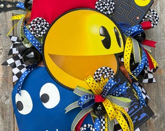 Game Night Wreath, Game Night Decor, PAC Man Decor, PAC Man Wreath, Game Boy Decor, 80s Decor, Games
