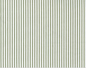 Moda Fabric - Christmas Morning - Lella Boutique - Yuletide Stripe Pine #5148 15 - 50cm