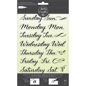 Op de afbeelding: Een vel met doorzichtige, traceerbare stempels met de dagen van de week in een cursief schrift. De stempels zijn gelabeld met "Sunday Sun", "Monday Mon", "Tuesday Tue", "Wednesday Wed", "Thursday Thu", "Friday Fri" en "Saturday Sat".