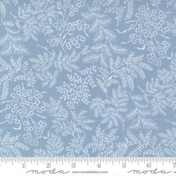 Moda Stoff - Nantucket Sommer - Camille Roskelley - Sconset Landschaft Natur - Hellblau #55261 24 - 50cm