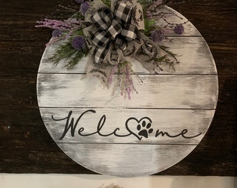 20” dog lovers door  hanger/ door round/ door wreath, black and white, Buffalo check ribbon, lavender, welcome with dog paw print