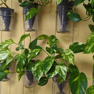 Suspended Garden (without the jars): 4 plants-column, self-watering. Use with wide-mouth, 500 ml mason jars.