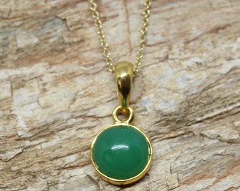 Round 10mm  Natural Chrysoprase Pendant - 24k Gold Plated - Green Gemstone Joy#190