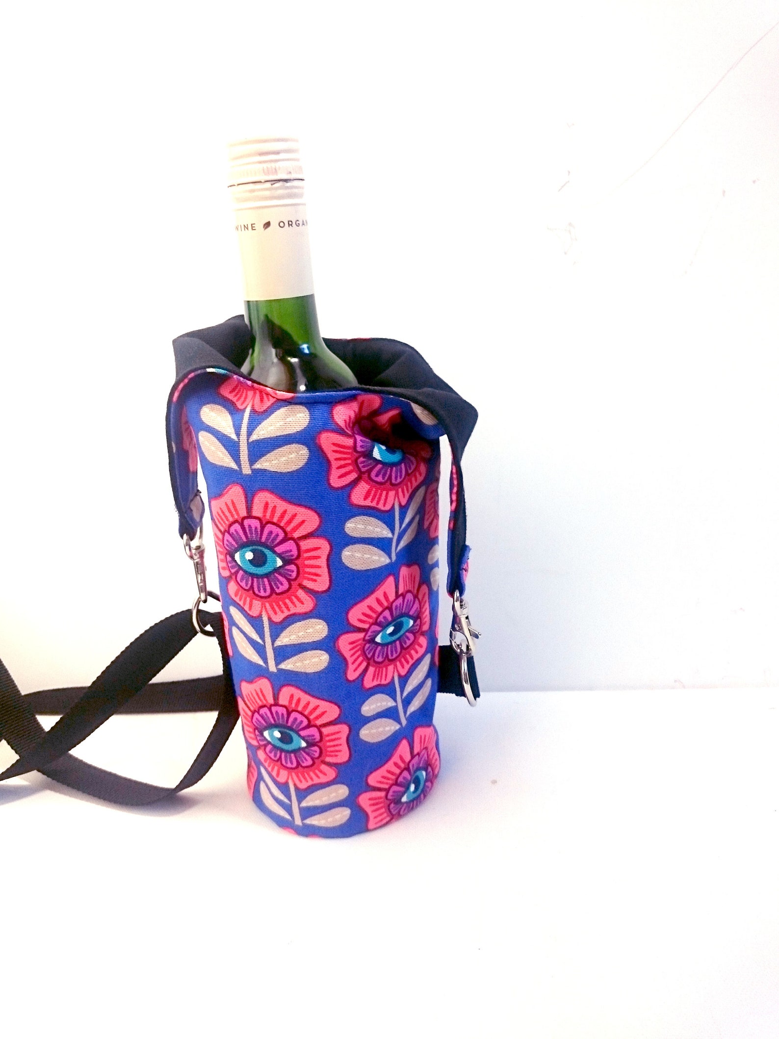 Bottle holder a crossbody bag to carry a drink made of Etsy