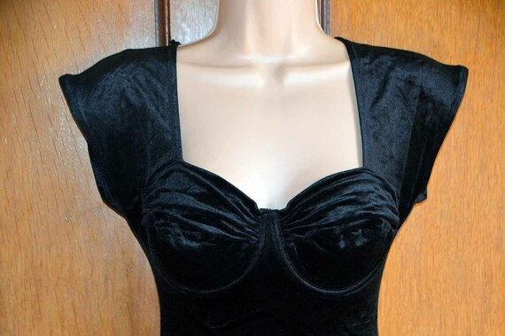 1980's black velvet bodysuit body leotard
