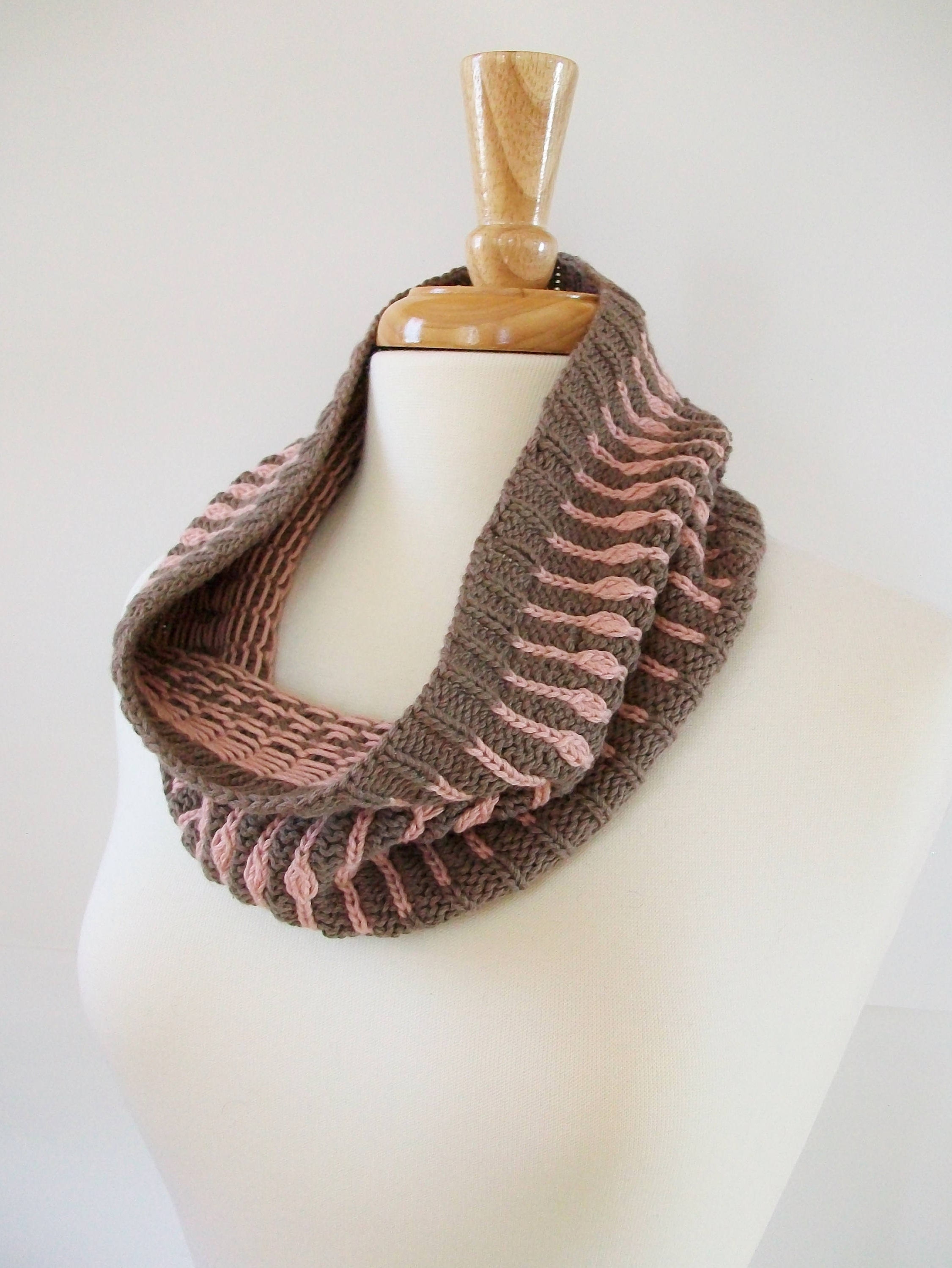 Color Work Knit Circle Scarf KNITTING PATTERN Fetterbush Scarf Etsy