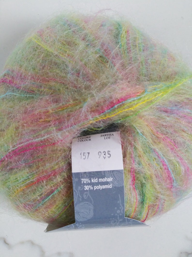 Sissi 157 Spring Flowers 103 Green Tonal Lace Kid Mohair Polyamide Yarn Halo Rainbow Green Yarn Bollicine Cascade Yarns Italian Yarn