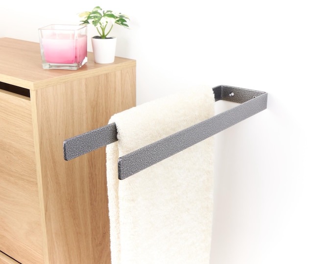 Wall Mounted Double Towel Holder, Modern Metal Rack, Bathroom Towel Bar, Space-Saving Storage Solution, Color Pictured - Antique Silver