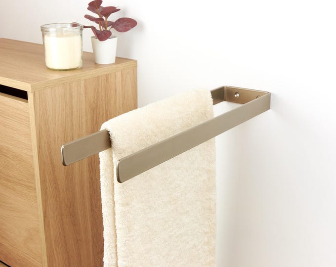 Double Towel Rack - Modern Bathroom Towel Bar, Space-Saving Metal Towel Holder, Stylish Bathroom Hardware, Color Pictured - Platinum